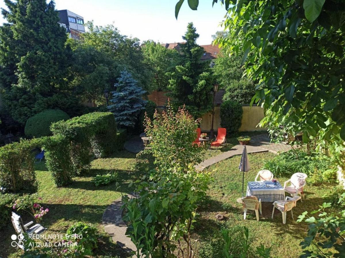 Cocic Garden Appartement Osijek Buitenkant foto